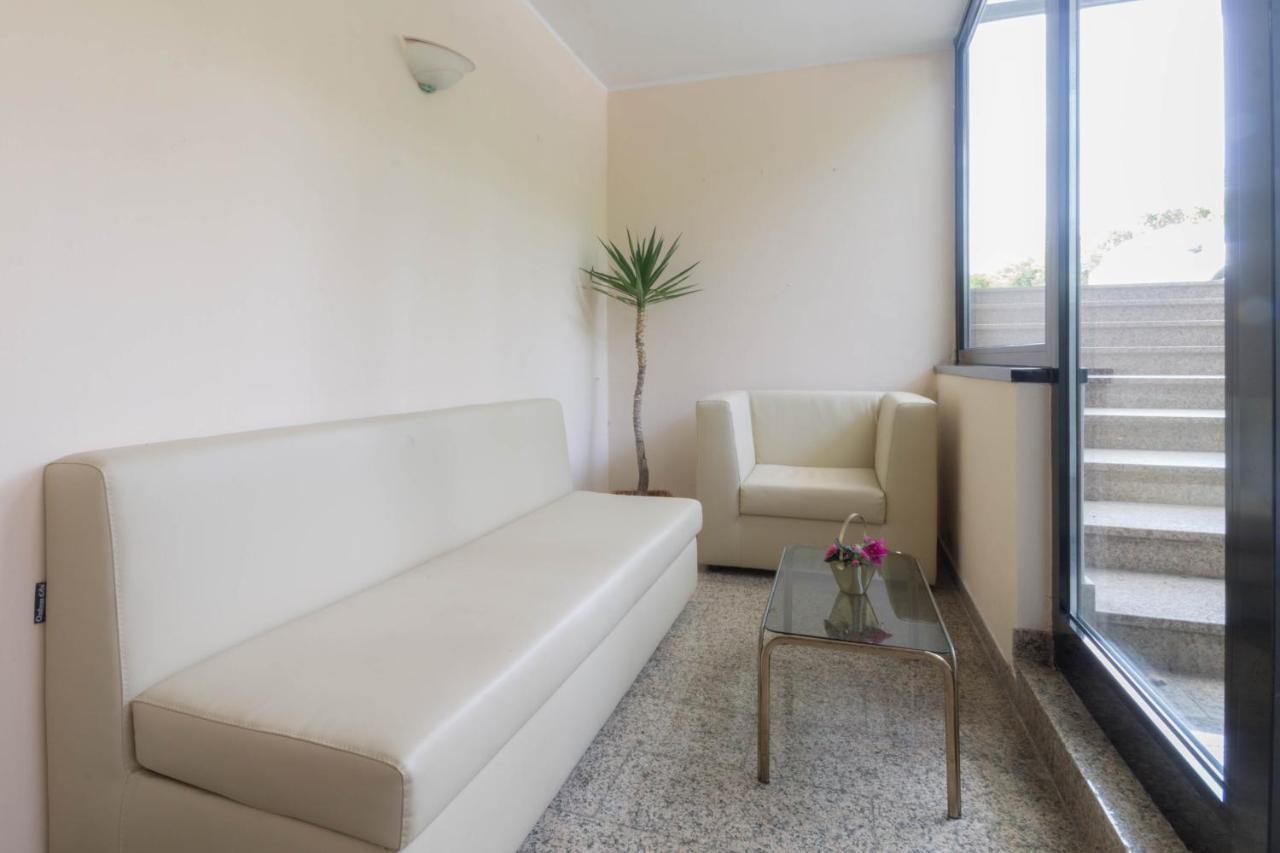 Lido Hotel 3*